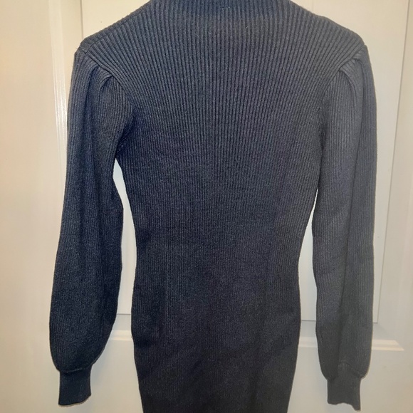 Bodycon Style Sweater Dress with Mock Turtleneck and Long sleeves - Picture 7 of 9